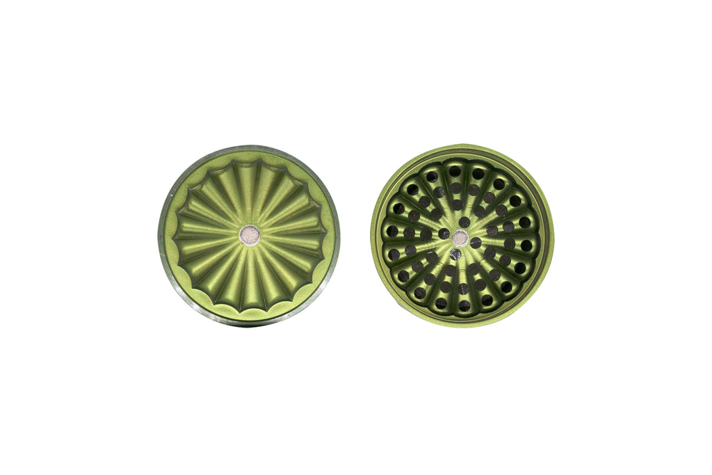 Ongrok Mini 5-Piece Flower Petal Toothless Grinder